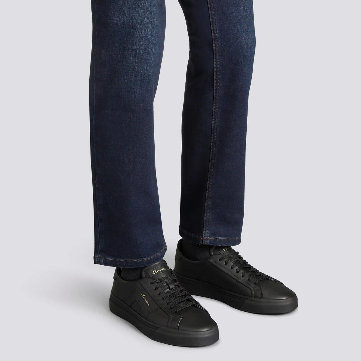 DOUBLE BUCKLE ALL BLACK SNEAKER