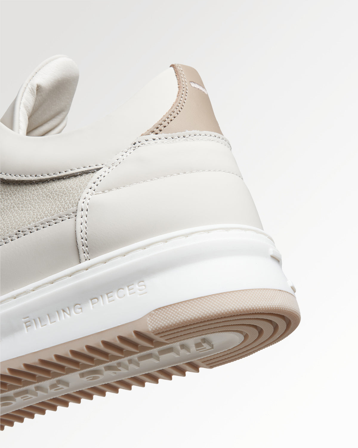 LOW TOP TECH CRUMBS OFF WHITE
