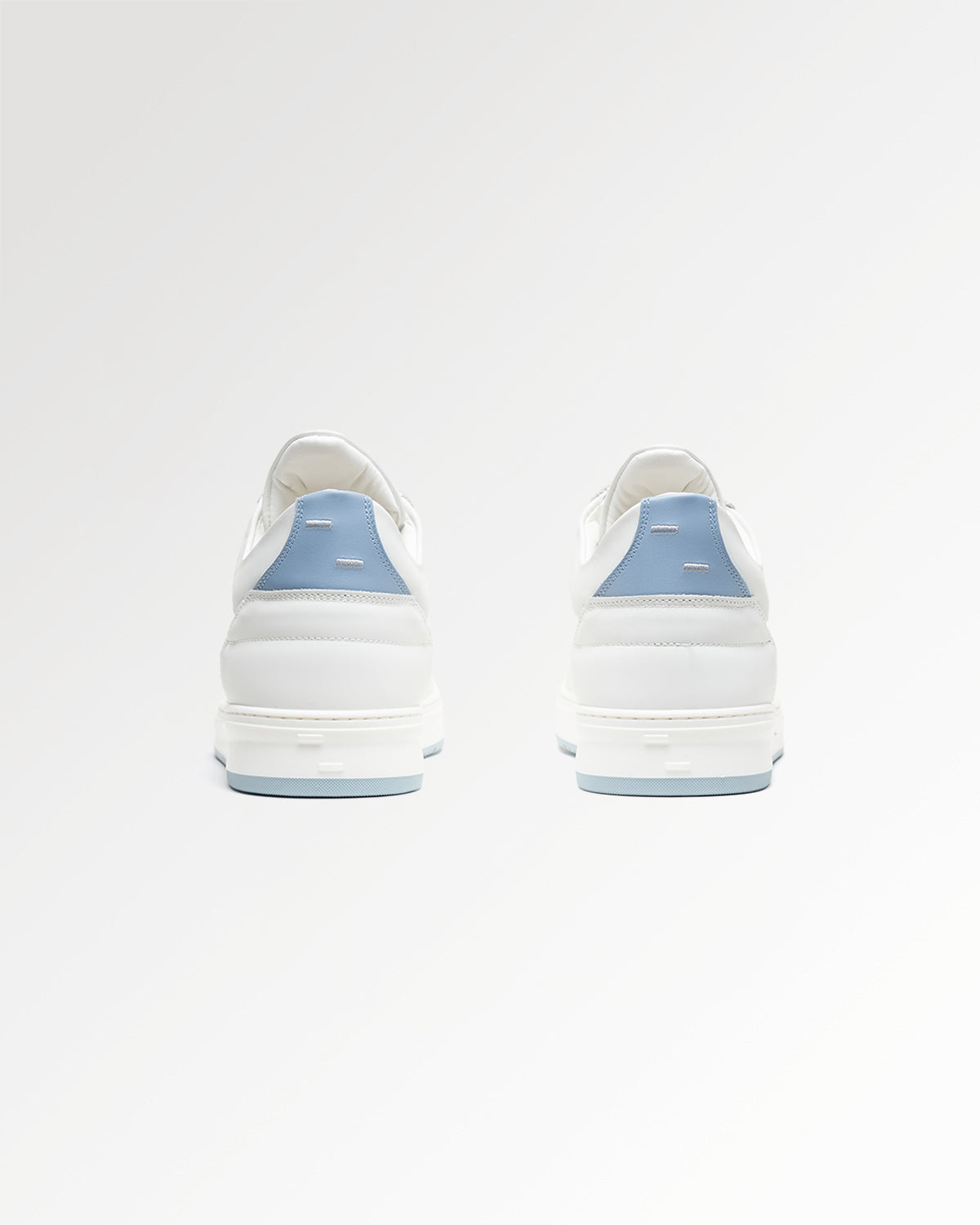 LOW TOP TECH CRUMBS WHITE/LIGHT BLUE