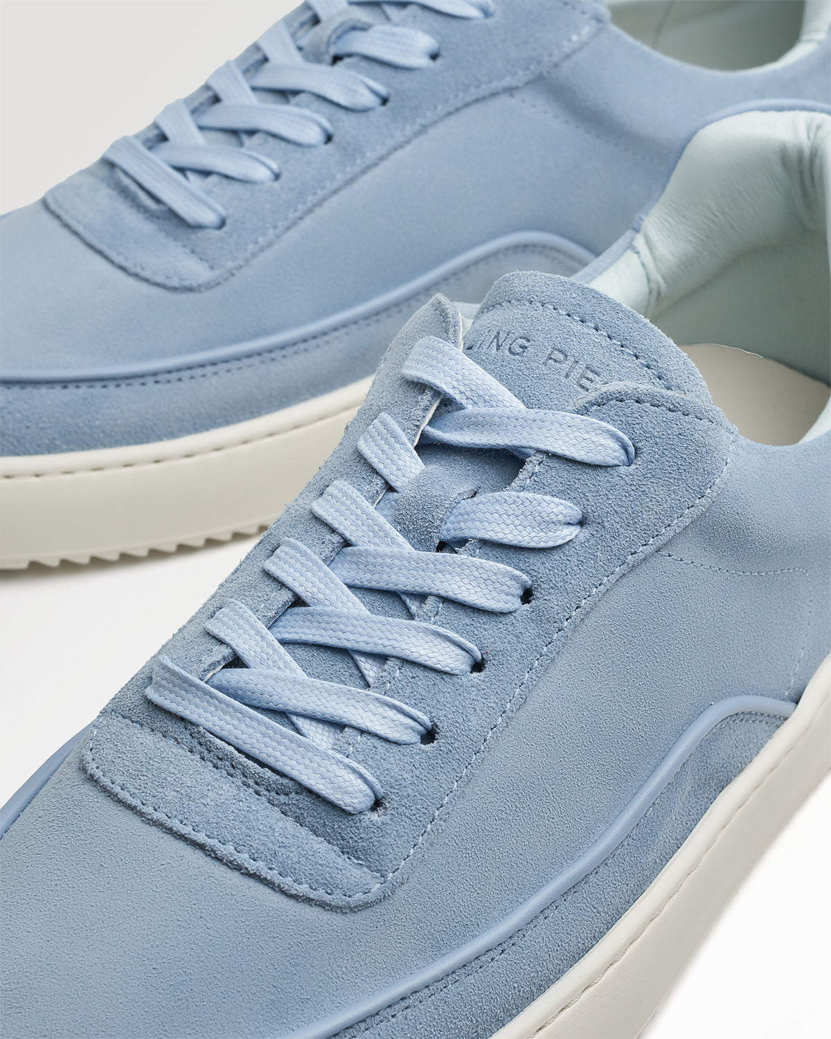 MONDO LUX SKY BLUE