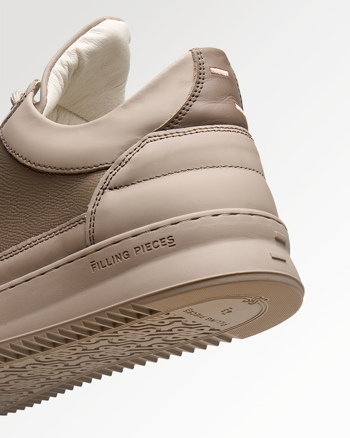 LOW TOP TECH CRUMBS PURE