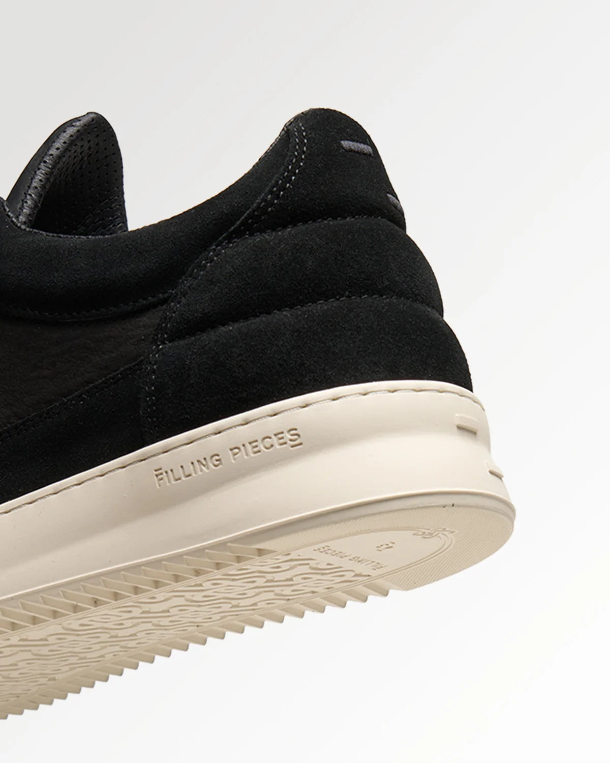 LOW TOP SUEDE GRAIN BLACK
