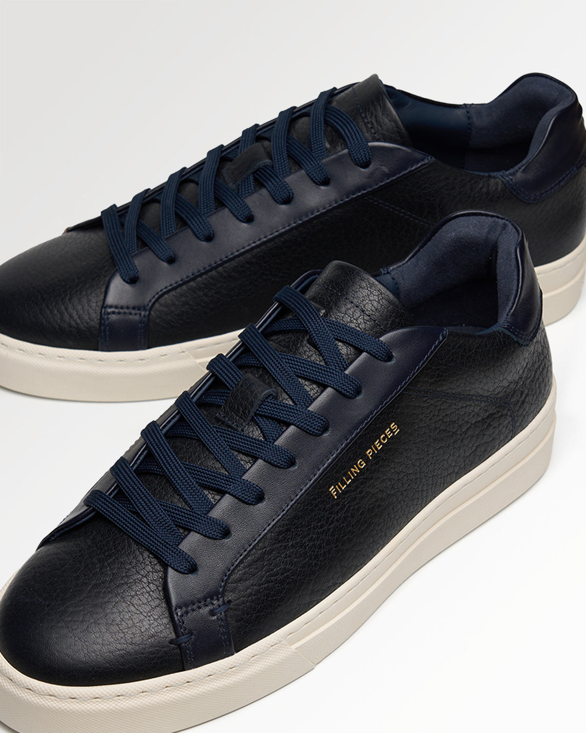 TIEBREAK WAXED GRAIN NAVY
