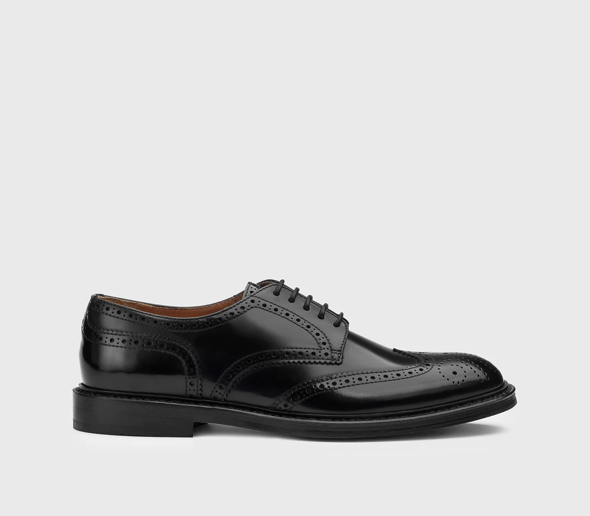 BLACK DOVETAIL LACE-UP
