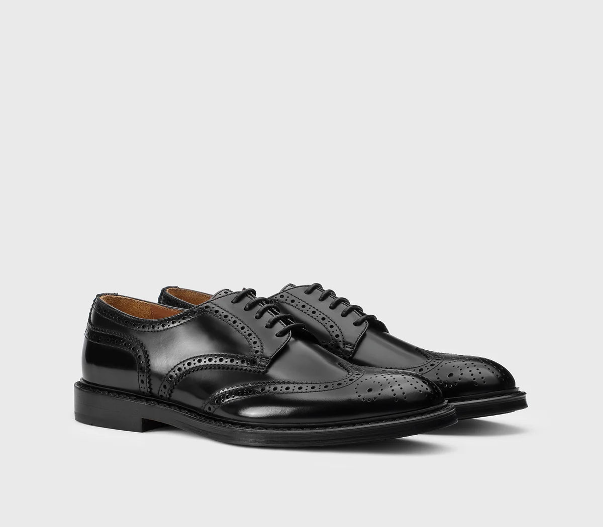 BLACK DOVETAIL LACE-UP