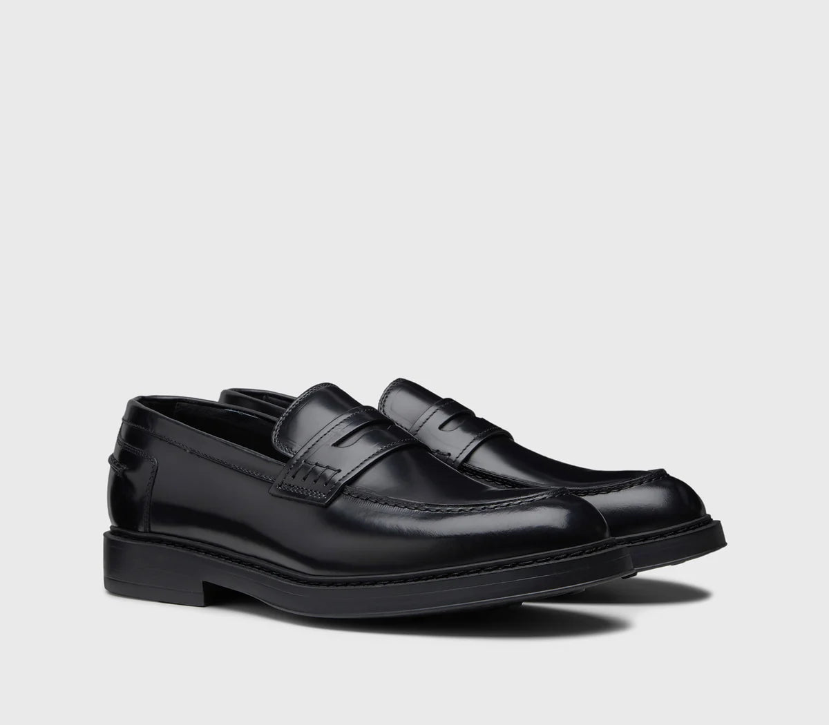 BLACK LIGHT LOAFER
