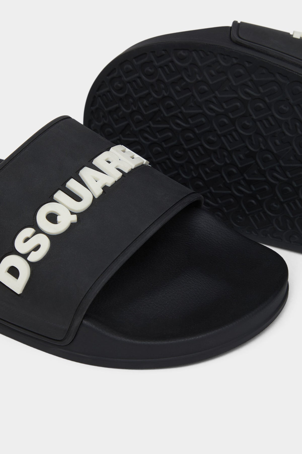 DSQ2 SLIDES BLACK