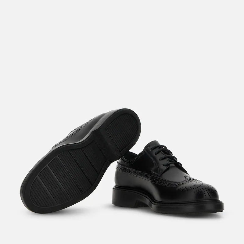H704 LACE-UPS BLACK