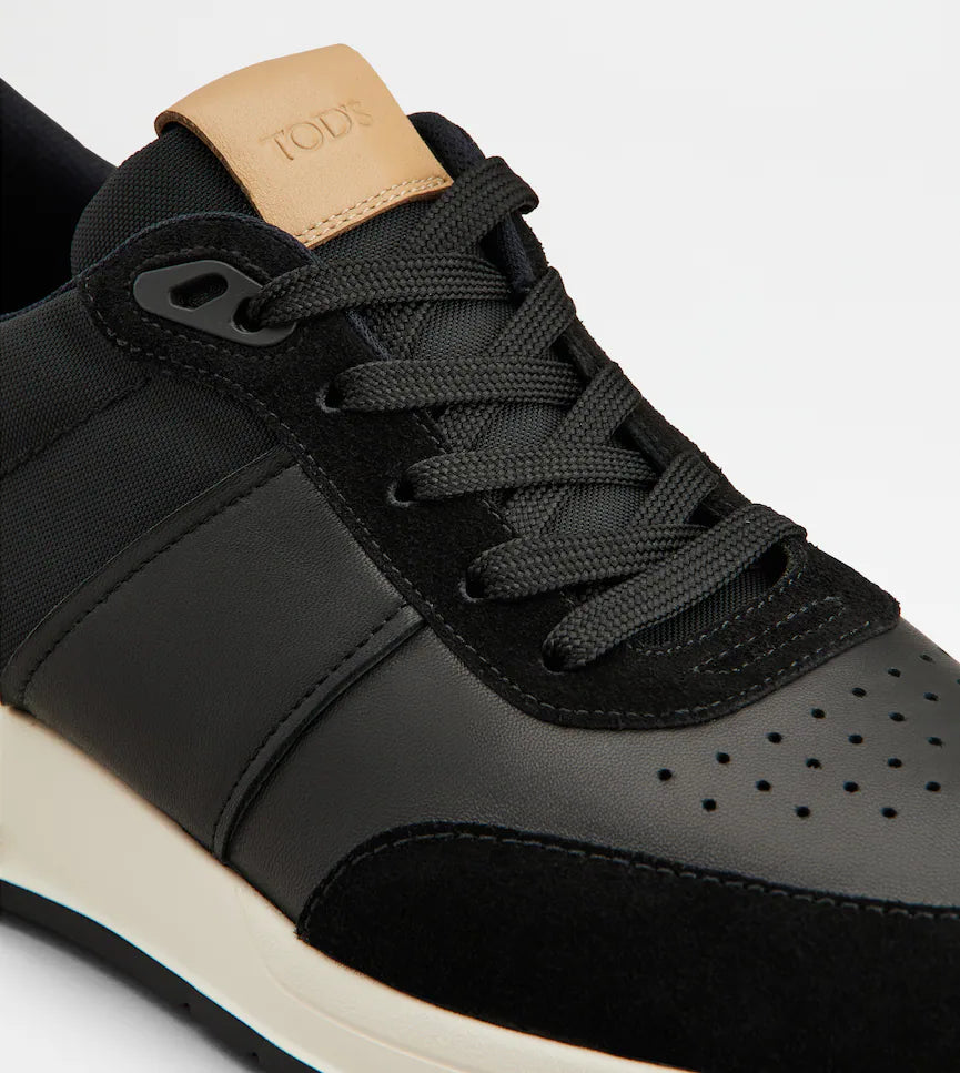 TOD'S BLACK SNEAKERS