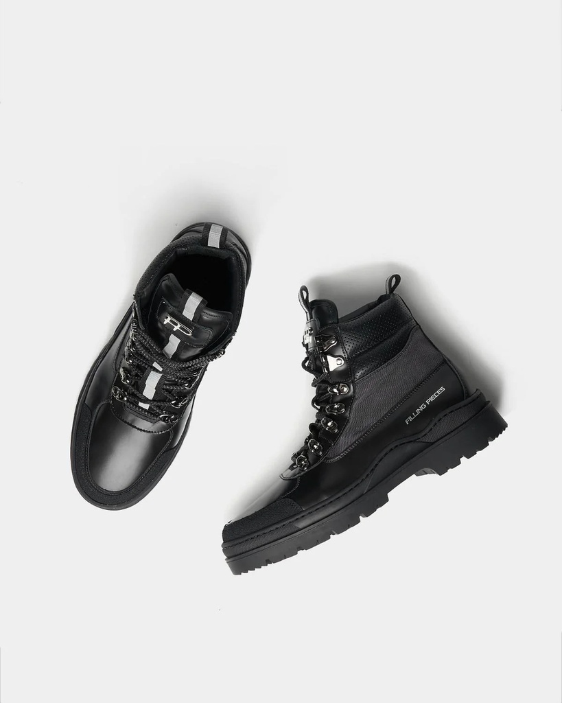 MOUNTAIN BOOT QUARTZ BLACK