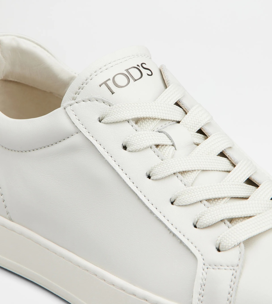 TOD'S WHITE SNEAKERS