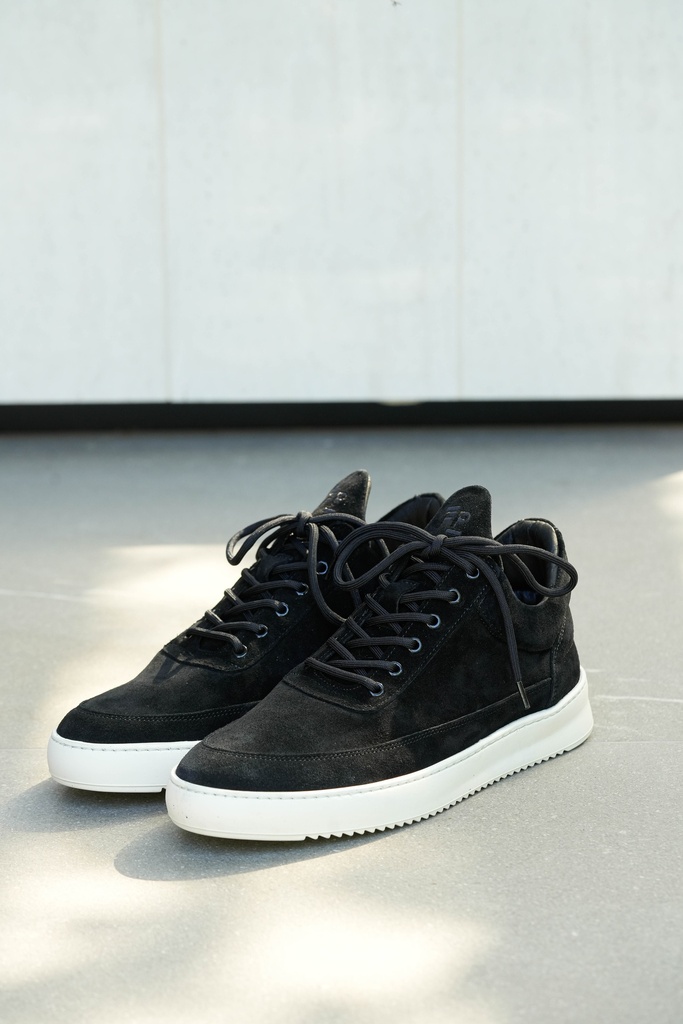 LOW TOP ORGANIC SUEDE BLACK