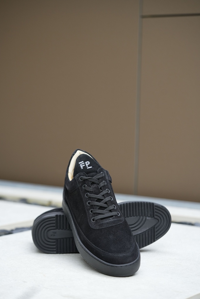 LOW TOP ORGANIC SUEDE ALL BLACK