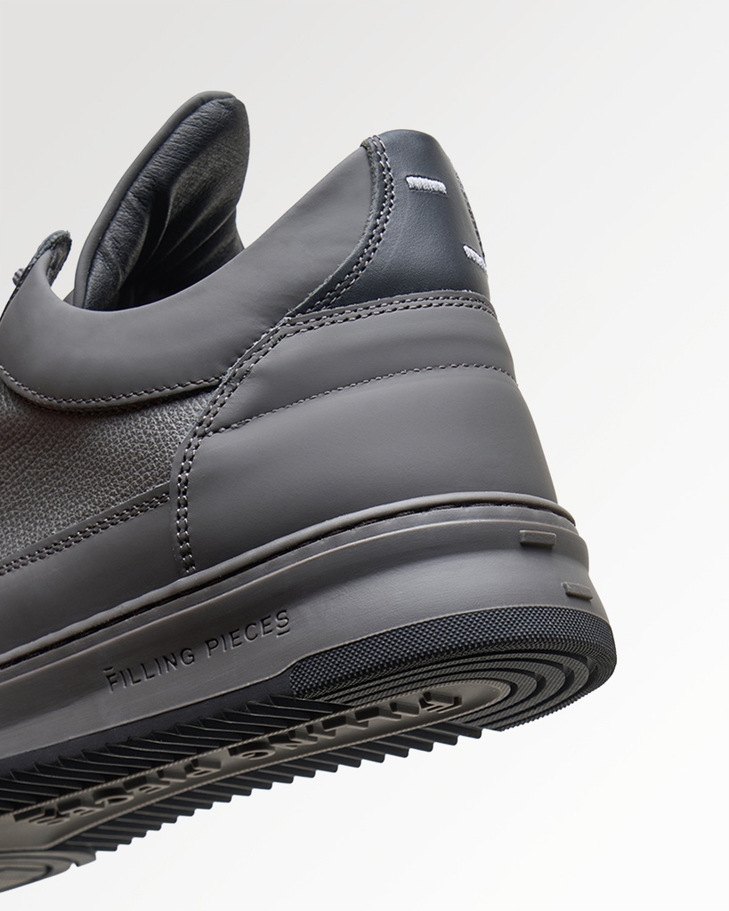 LOW TOP TECH CRUMBS ALL GREY