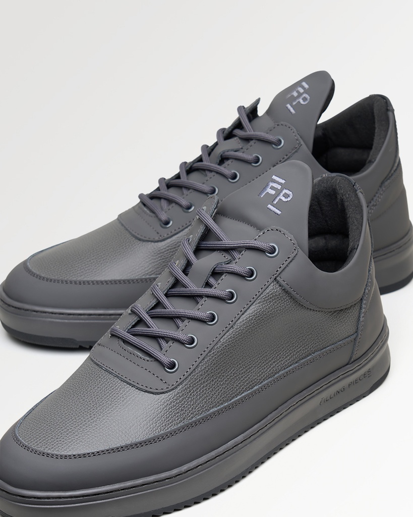 LOW TOP TECH CRUMBS ALL GREY