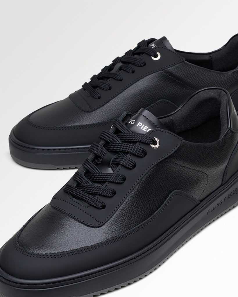 MONDO CRUMBS ALL BLACK