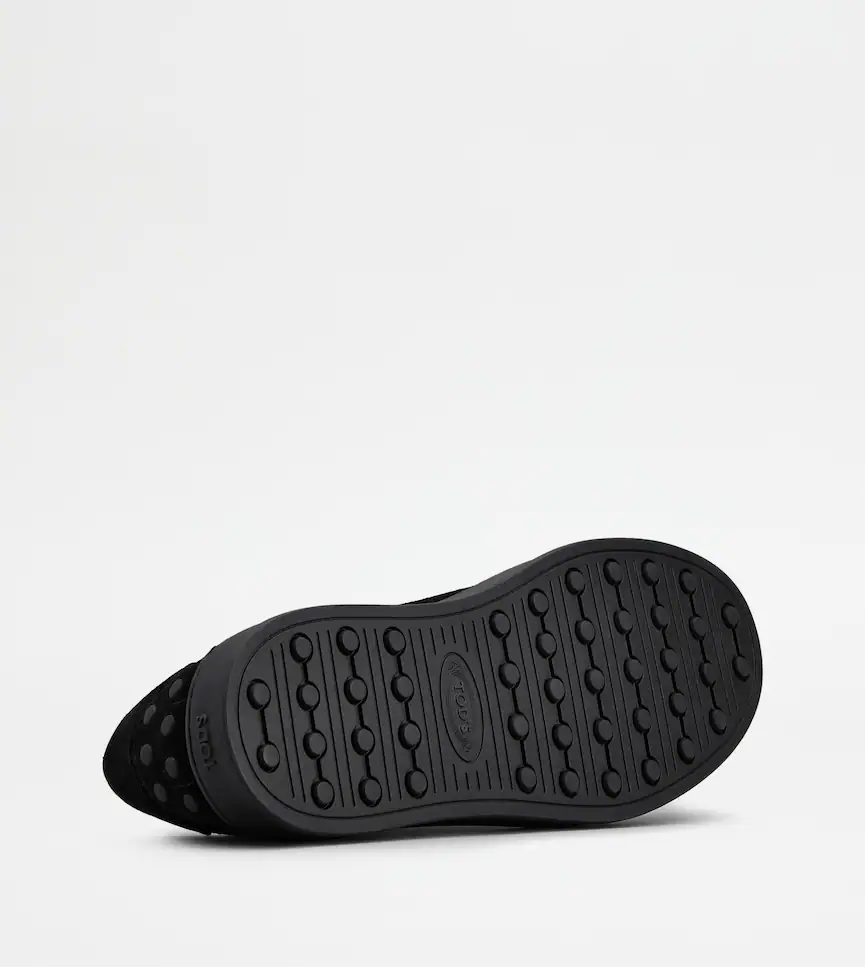 TOD'S ALL BLACK SUEDE SNEAKERS