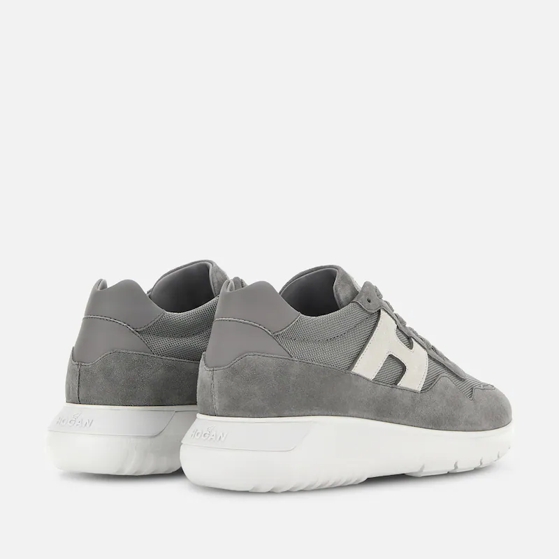 INTERACTIVE³ GREY