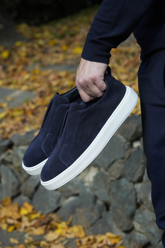 MEN'S BLUE SUEDE SLIP-ON SNEAKER