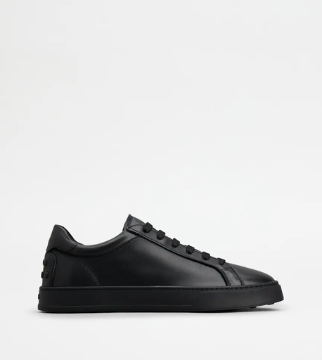 TOD'S ALL BLACK SNEAKERS
